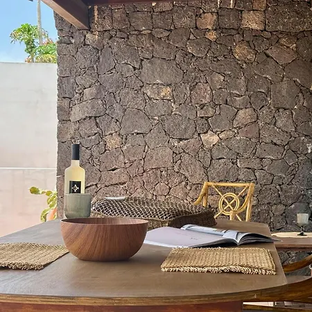 Canaryislandshost I Tauco